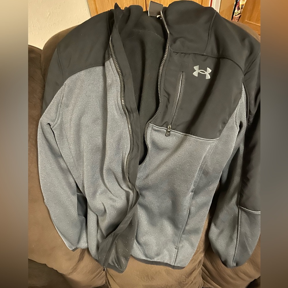 Youth xl UA full zip hoodie